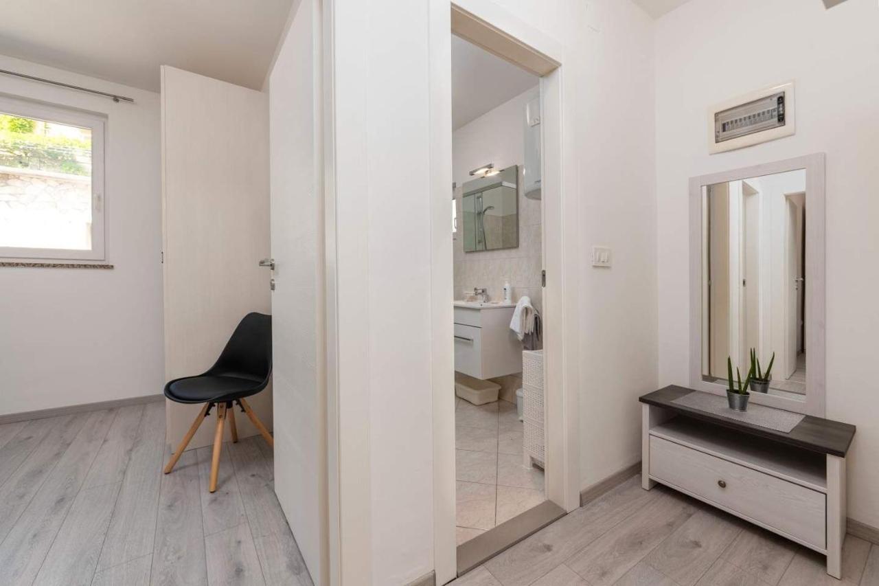 Apartmani Astrid Рабац Экстерьер фото