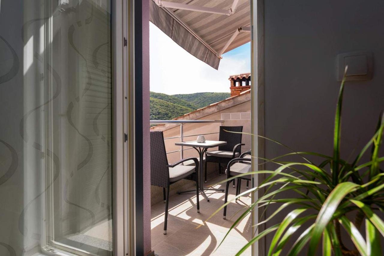 Apartmani Astrid Рабац Экстерьер фото