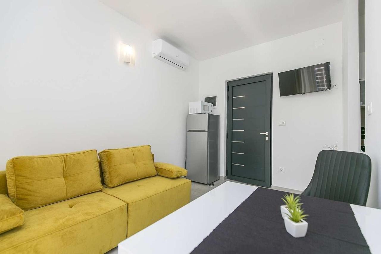 Apartmani Astrid Рабац Экстерьер фото